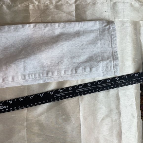 Kut from the Kloth White Skinny Jeans - Picture 6 of 9